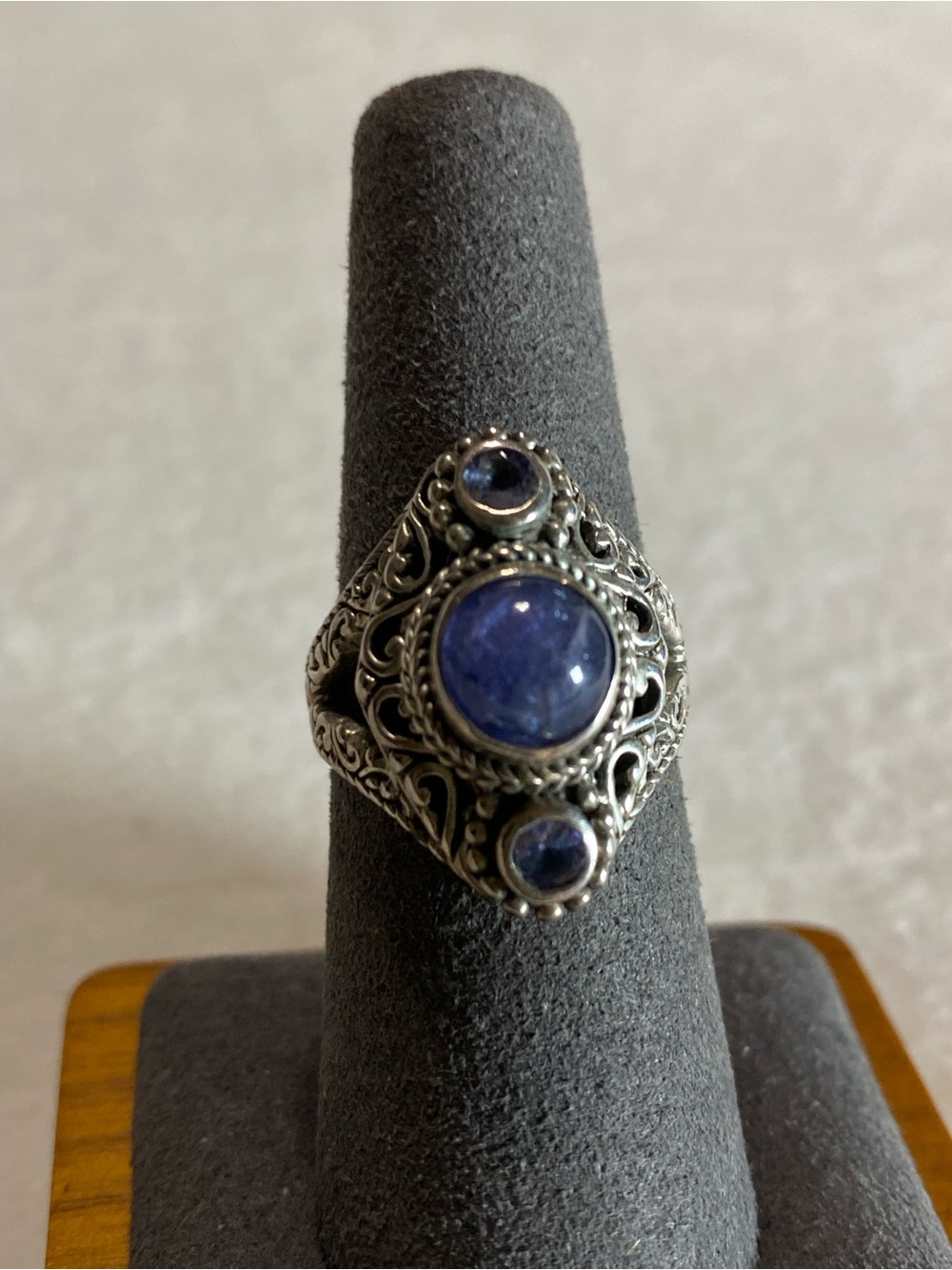 Sarda .925 Sterling Silver Tanzanite Filigree Ring - Size 7